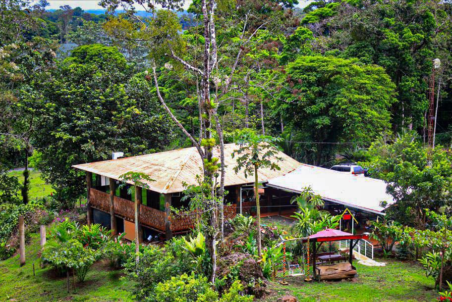 Restaurante, Mirador y Senderos Cerro Blanco