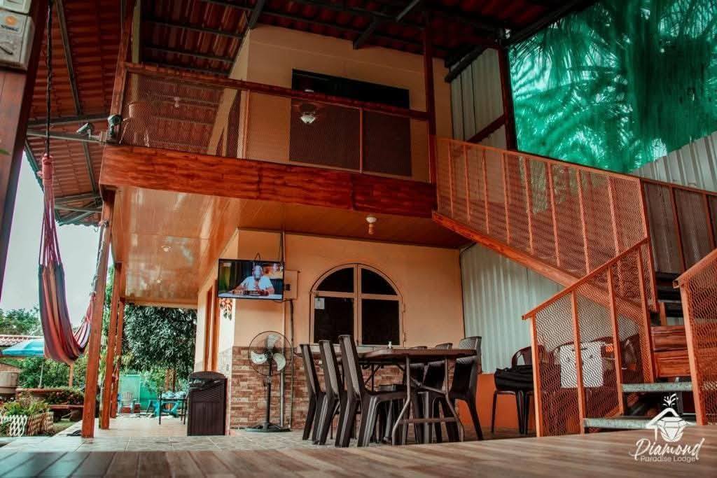 Diamond Paradise Lodge