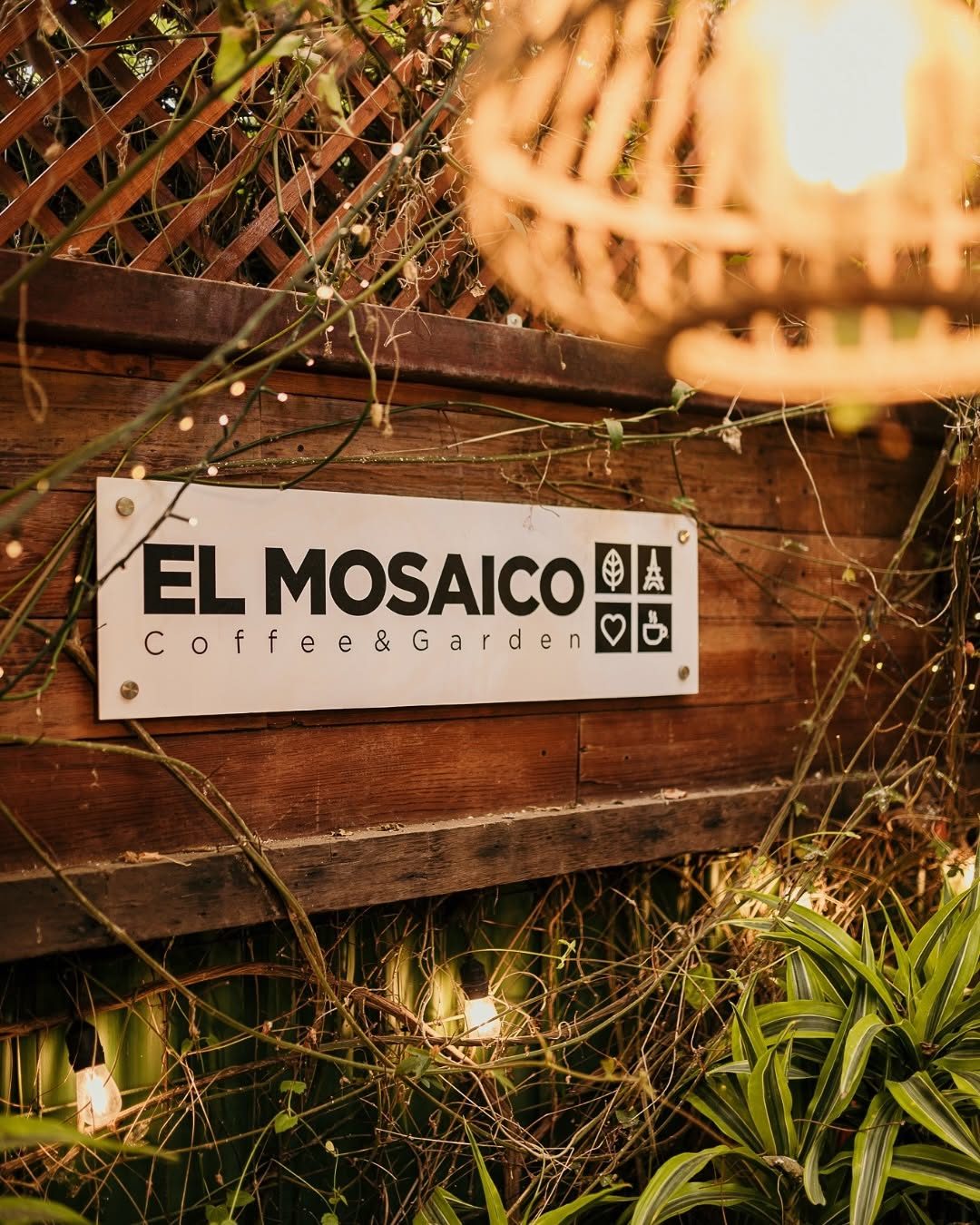 El Mosaico Coffee & Garden