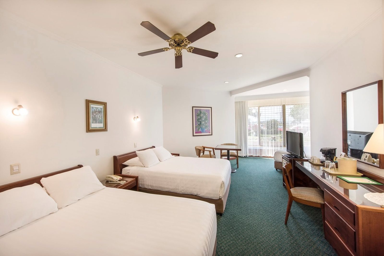 Hotel Bougainvillea