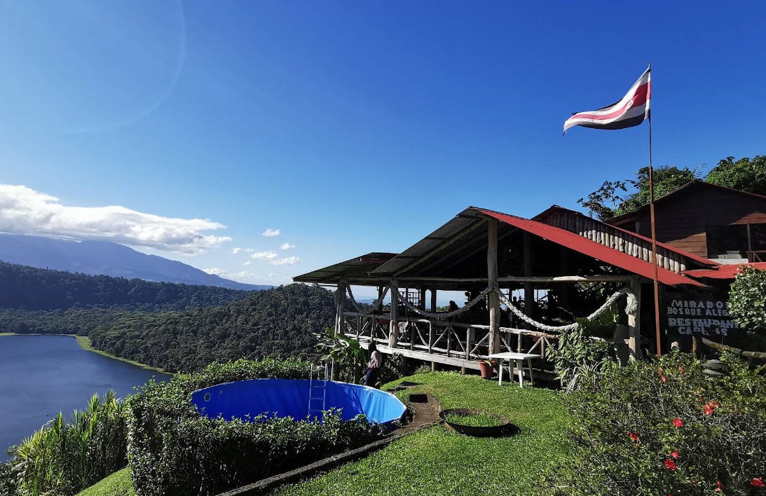 Restaurante y Mirador Laguna Hule