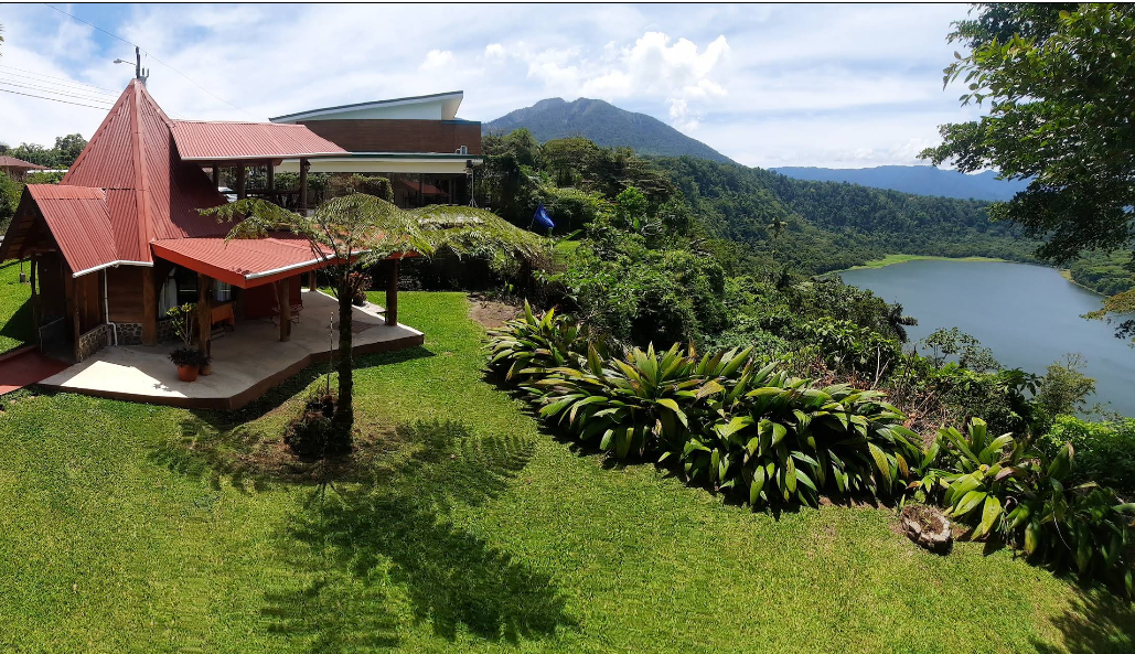 Restaurante y Mirador Laguna Hule