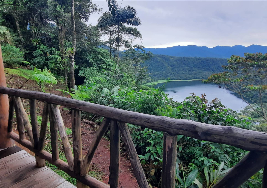 Restaurante y Mirador Laguna Hule