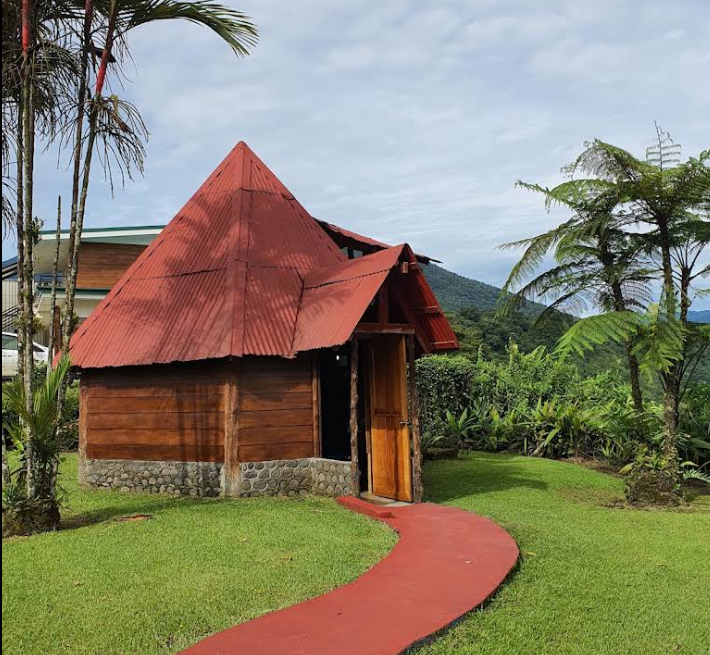 Restaurante y Mirador Laguna Hule
